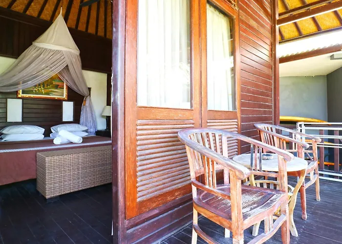 Mega 3* Nusa Lembongan